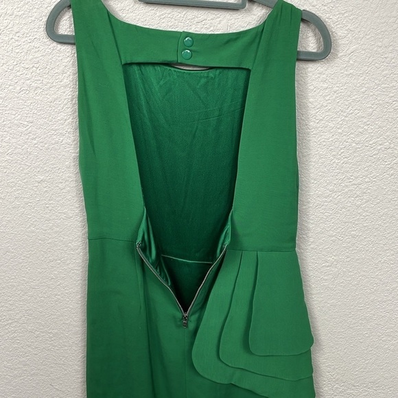 Alice + Olivia Spelling Side Peplum Pencil Mini Dress Open Back Kelly Green Sz 8 - Picture 4 of 10